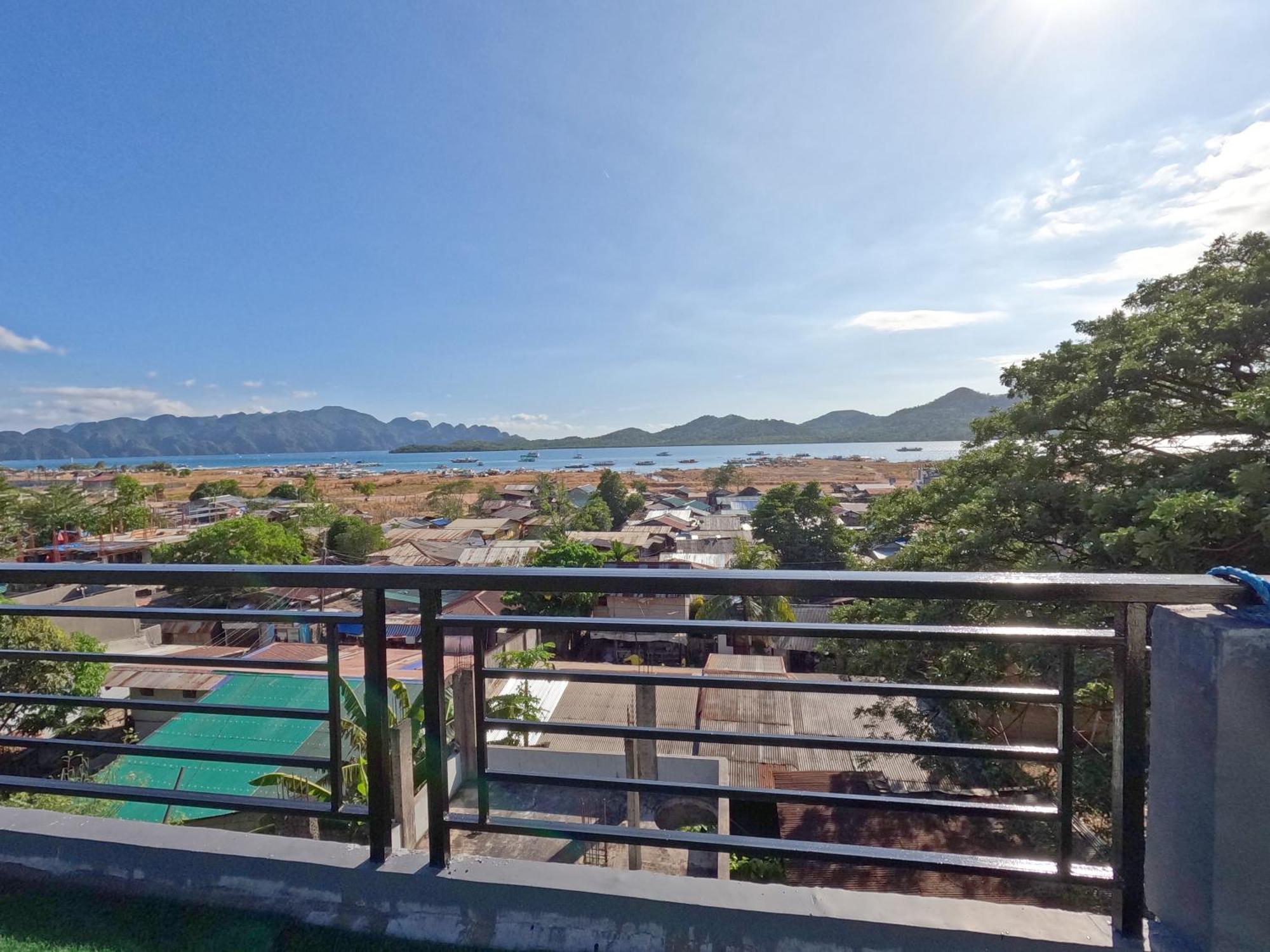 Lucky Tito Coron Dive Resort Екстер'єр фото